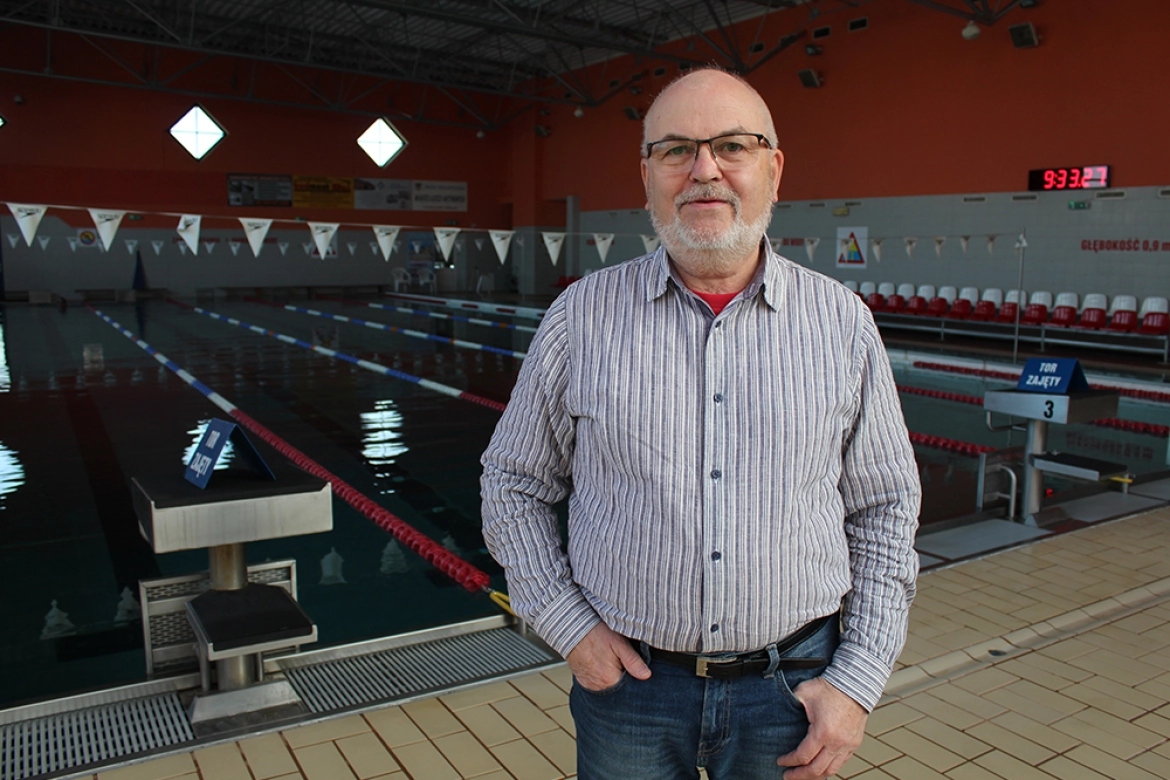 Zbigniew Strugarek od 15 lat jest kierownikiem Pływalni Miejskiej w Środzie 