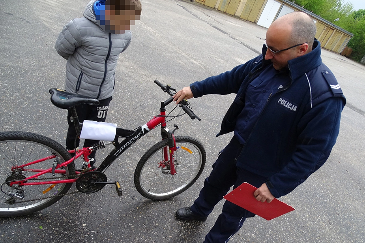 Policjanci odnaleźli i oddali rower 11-latkowi