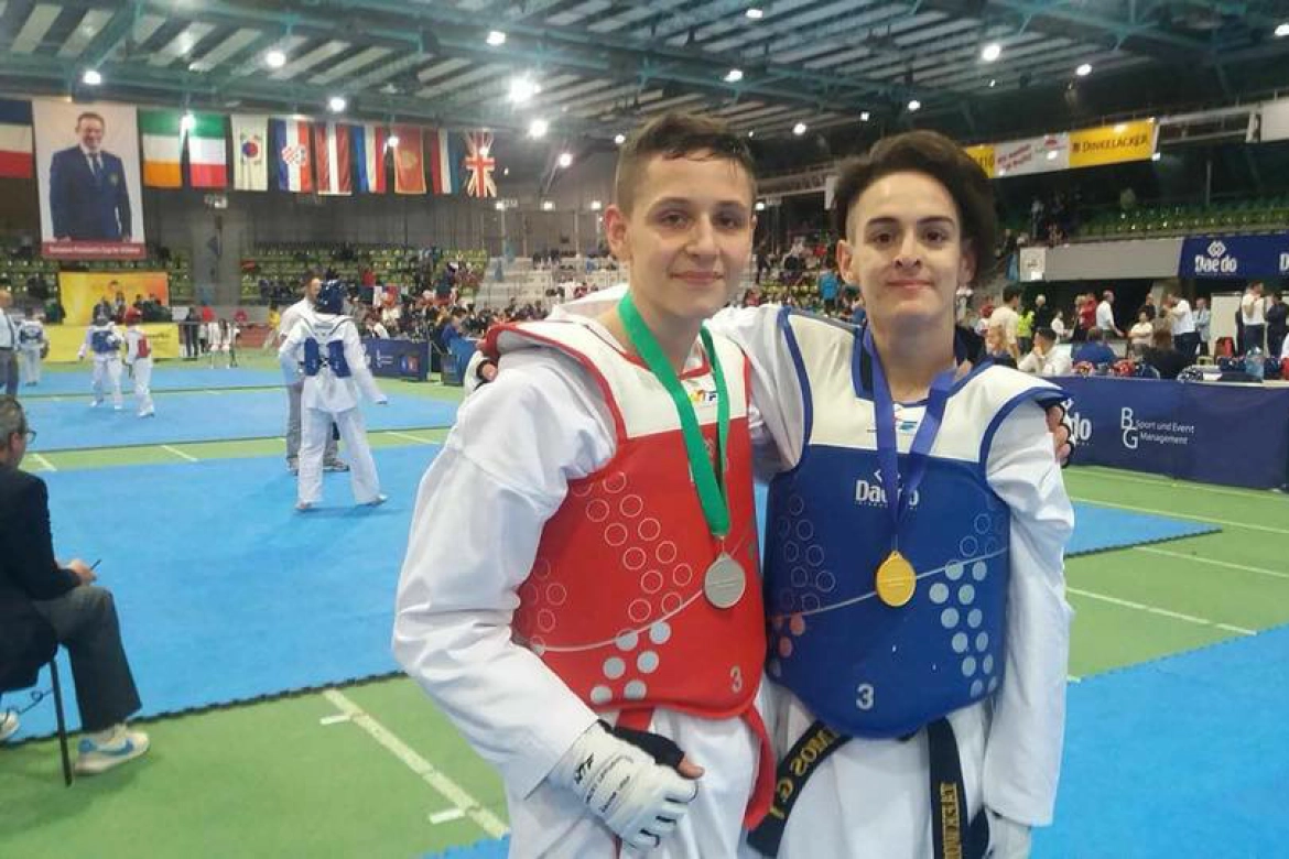 Maciej Leporowski wywalczył srebrny medal i kwalifikację na mistrzostwa Europy kadetów. Fot. UKS Taekwondo Środa