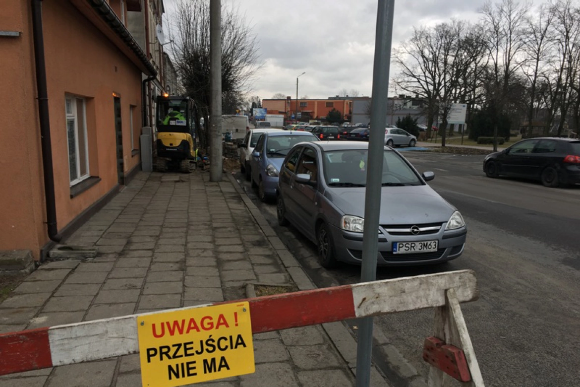Rozpoczęły się prace remontowe na ulicy Daszyńskiego. Fot. Starostwo Powiatowe w Środzie