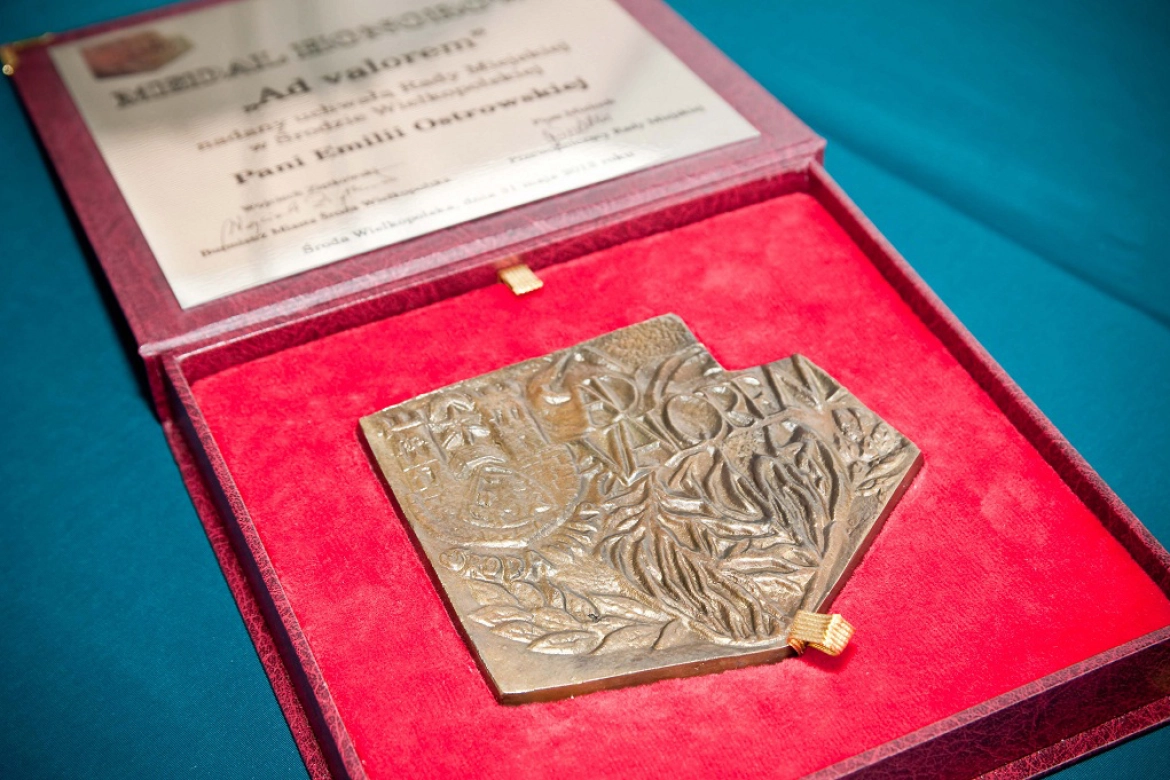 Tak wygląda pamiątkowy medal gminy Środa Ad valorem. Fot. Urząd Miejski Środa