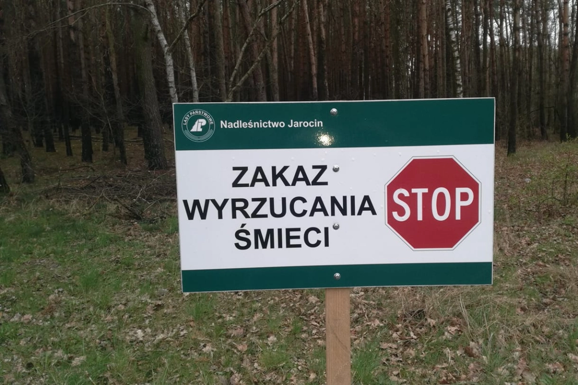 Tablica na jednym z wjazdów do lasu. Fot. Fb, Sulęcinek.pl